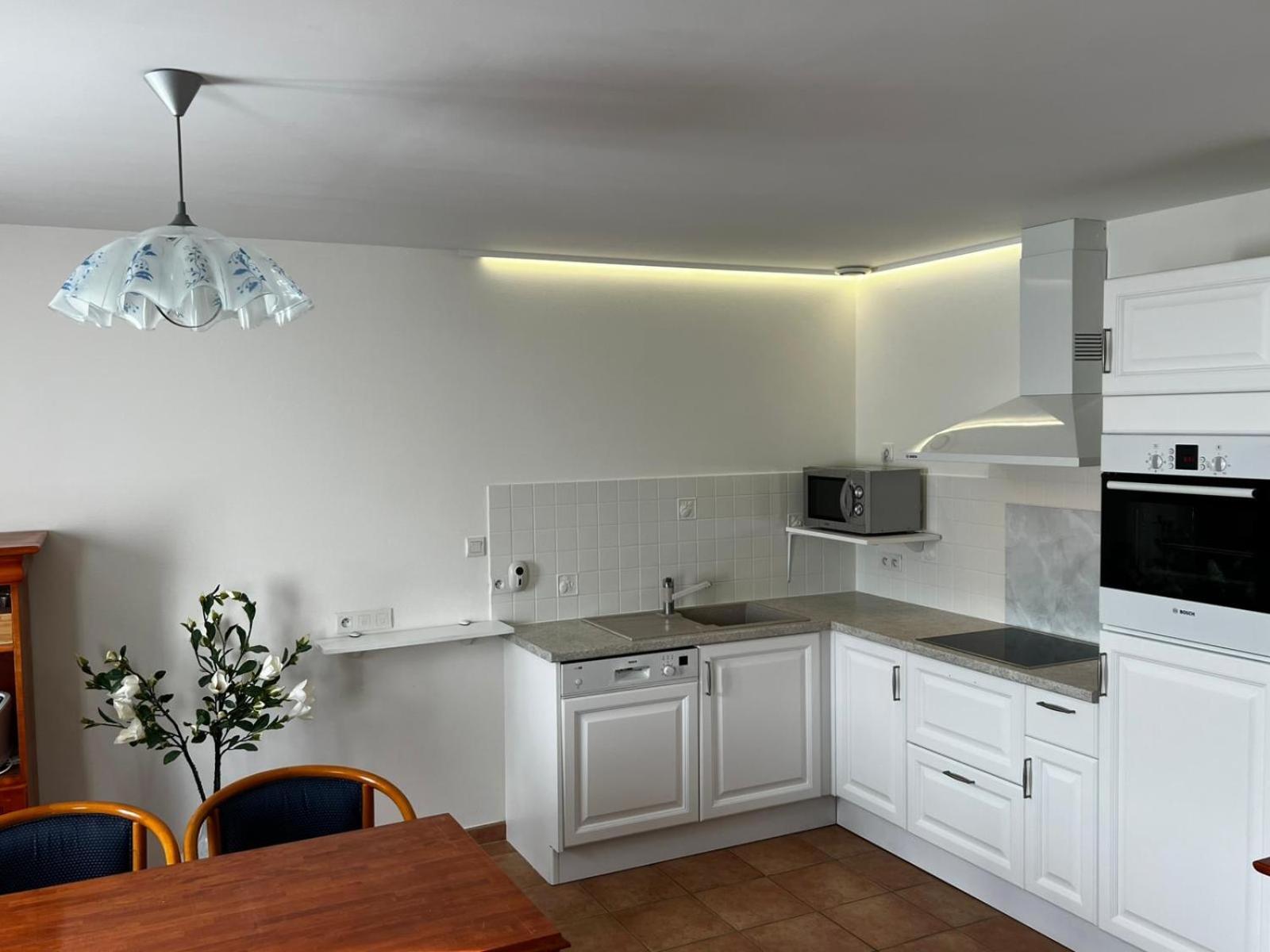 Maison Hyacinthe Of Tournesol Geniet In Luxe 卡斯泰尔诺拉沙佩尔 外观 照片